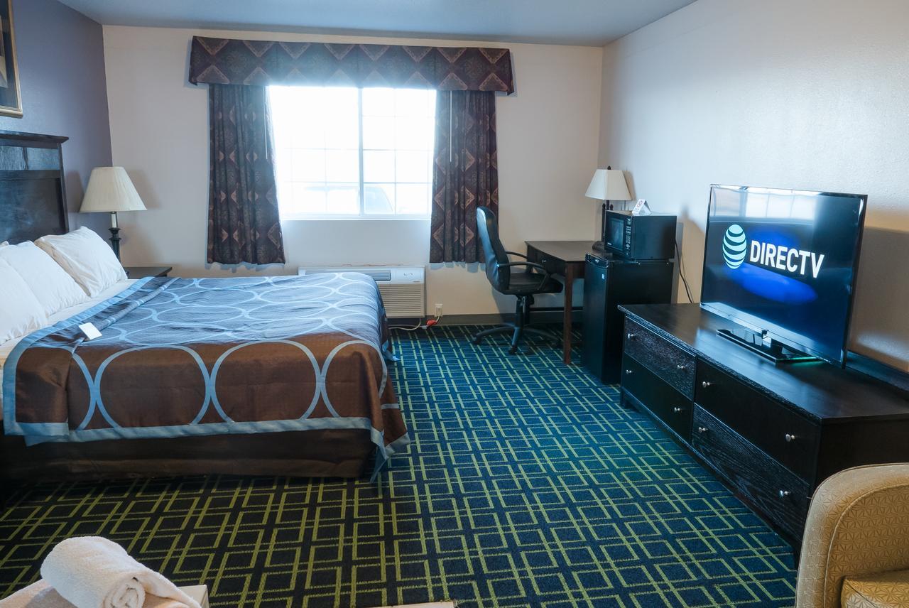 Cobblestone Inn & Suites - Platteville Экстерьер фото