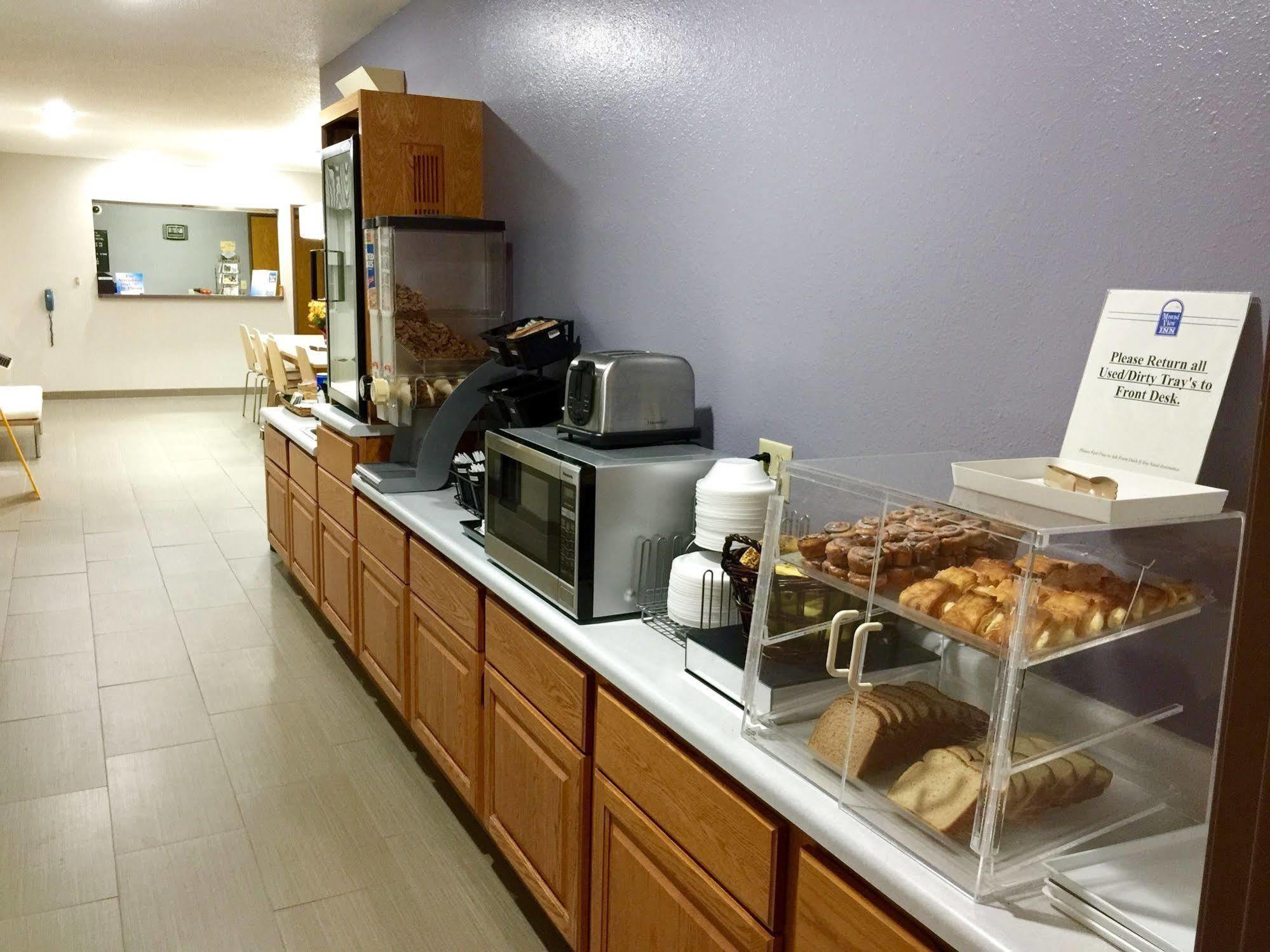 Cobblestone Inn & Suites - Platteville Экстерьер фото